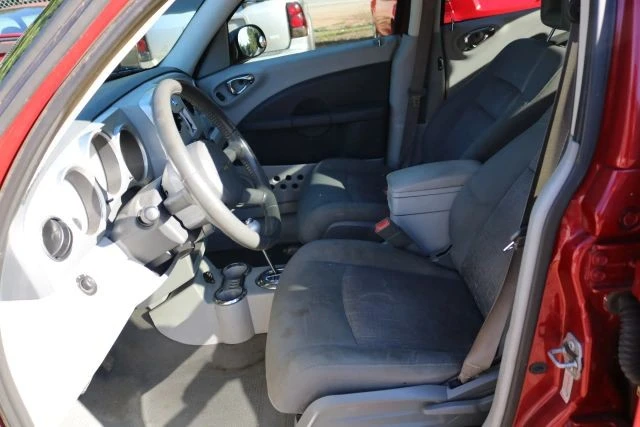 2010 Chrysler PT Cruiser - Image 9 of 12
