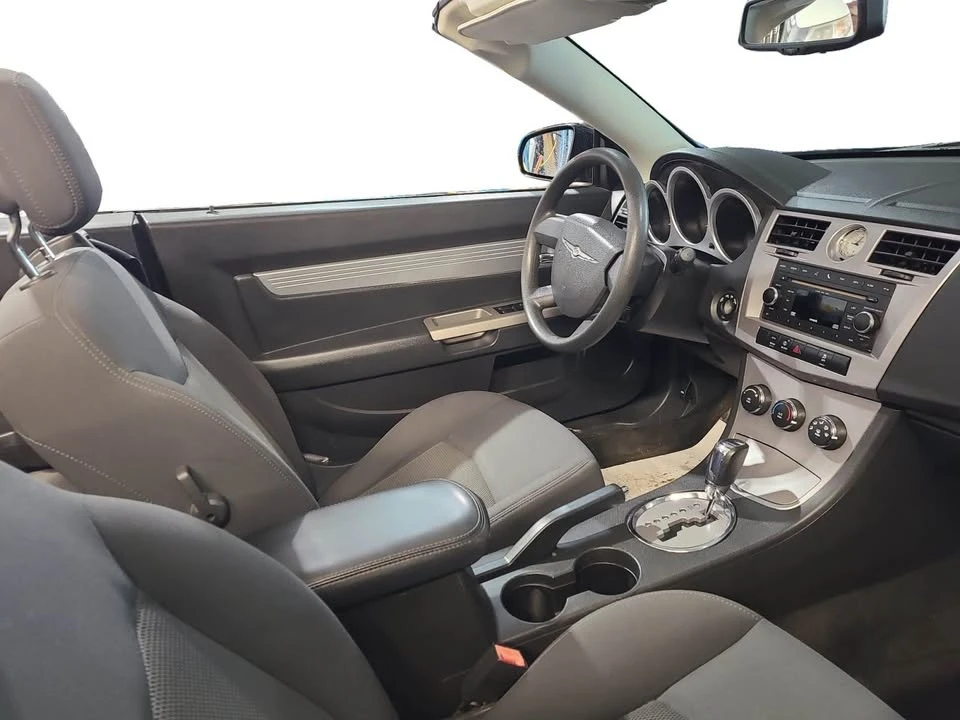 2010 Chrysler Sebring - Image 12 of 18