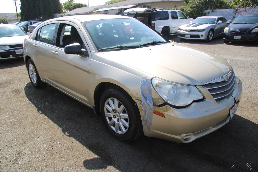 2010 Chrysler Sebring - Image 10 of 21