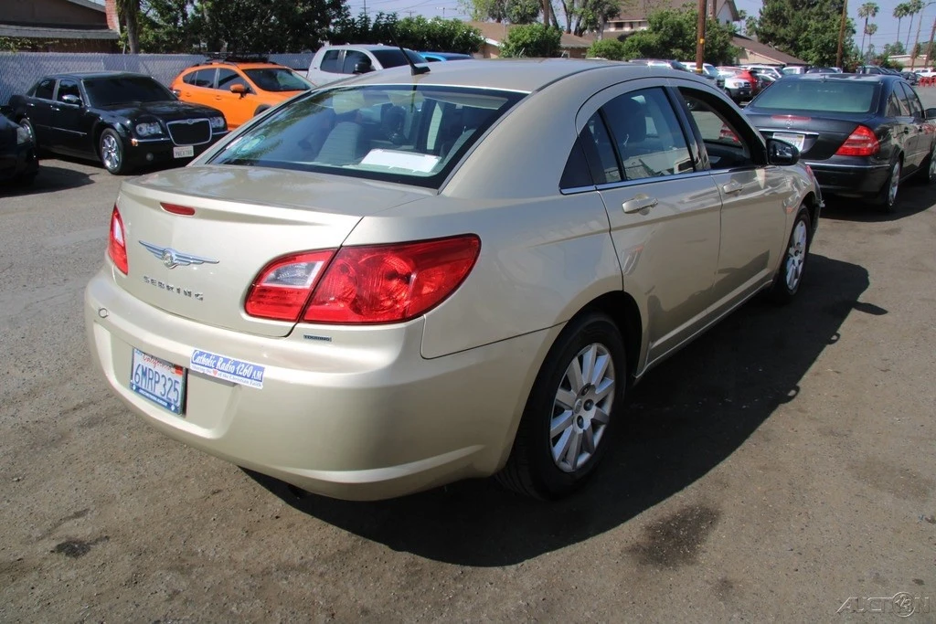 2010 Chrysler Sebring - Image 7 of 21