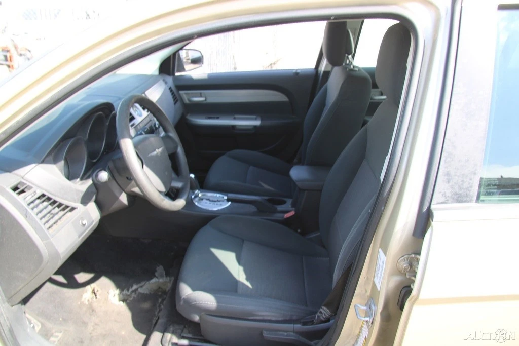 2010 Chrysler Sebring - Image 14 of 21