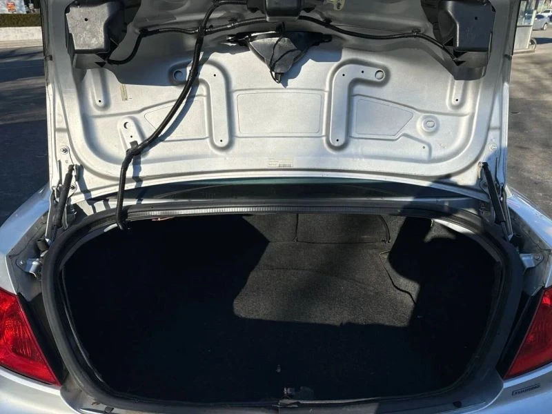 2010 Chrysler Sebring - Image 11 of 12