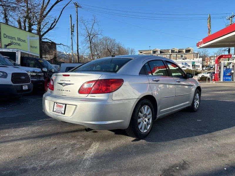 2010 Chrysler Sebring - Image 6 of 12