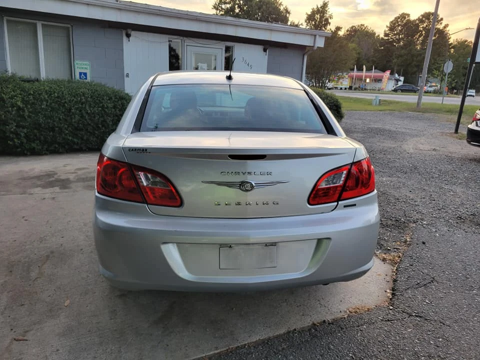 2010 Chrysler Sebring - Image 3 of 12