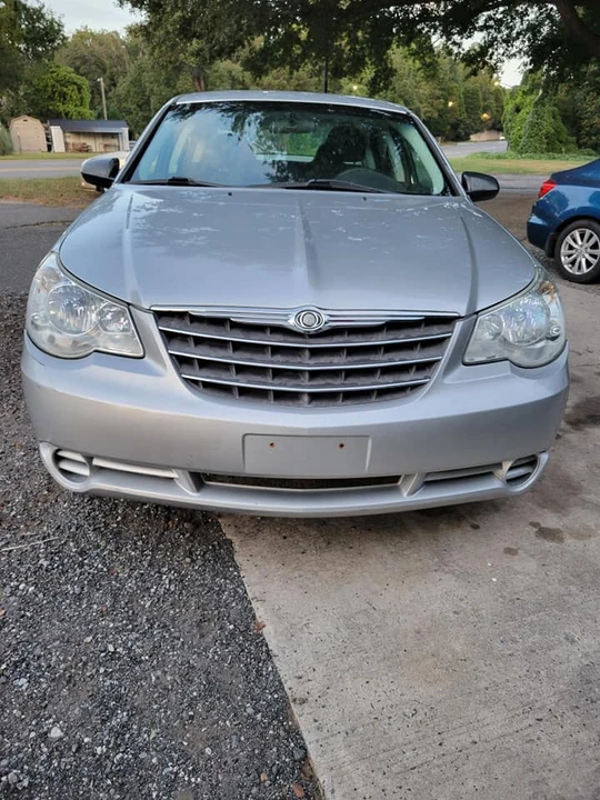 2010 Chrysler Sebring - Image 4 of 12