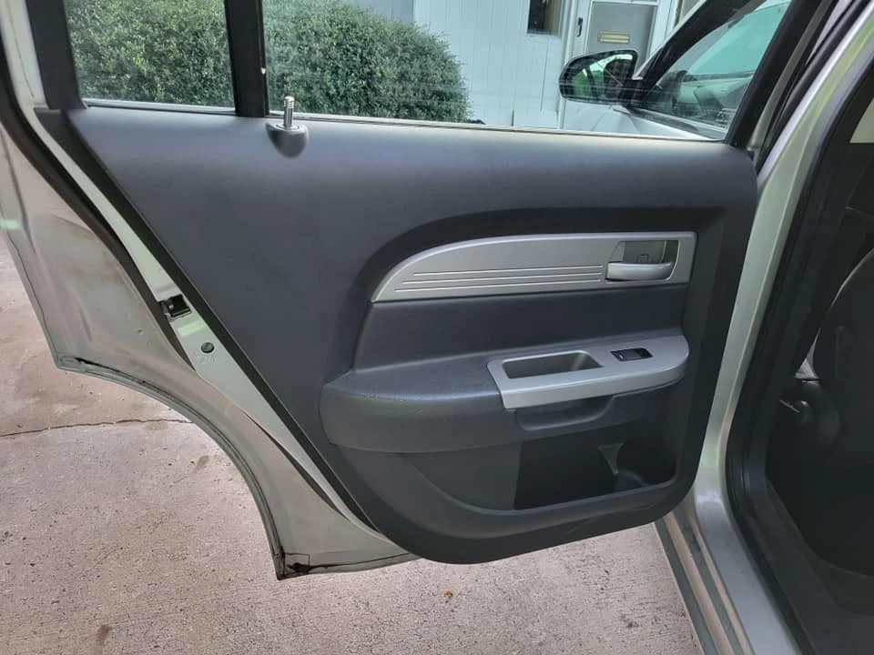 2010 Chrysler Sebring - Image 12 of 12
