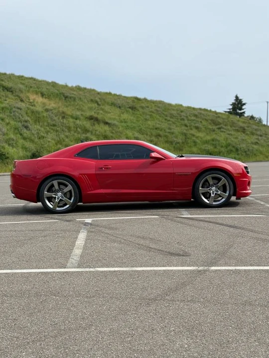 2010 Chevrolet Camaro SS 5th Gen - Image 5 of 11
