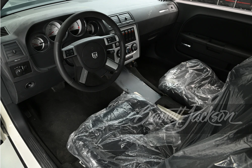 2010 Dodge Challenger 3rd Gen - Image 3 of 15