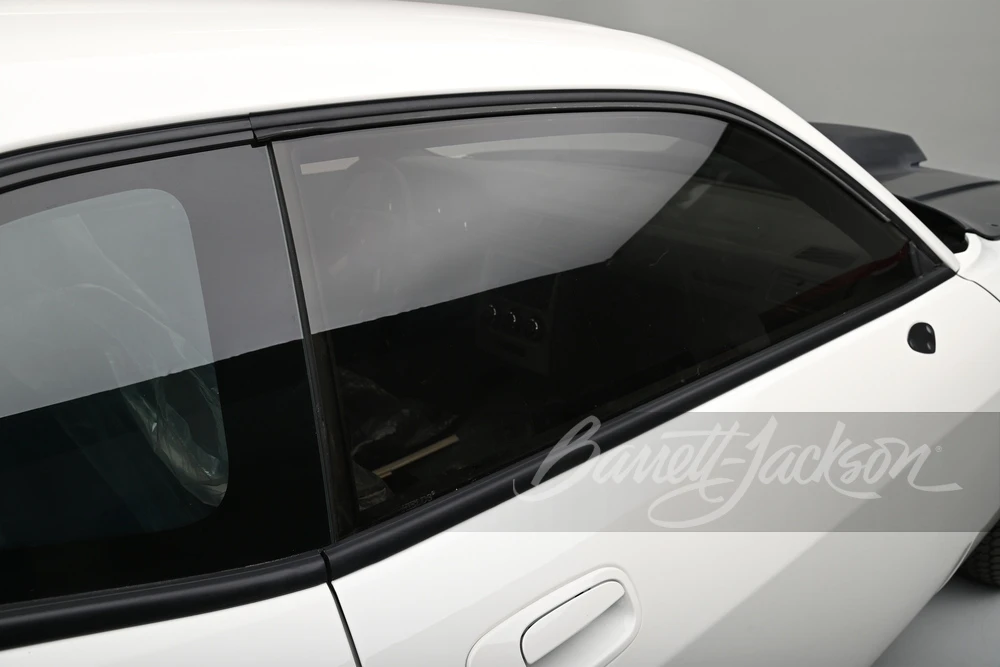 2010 Dodge Challenger 3rd Gen - Image 11 of 15