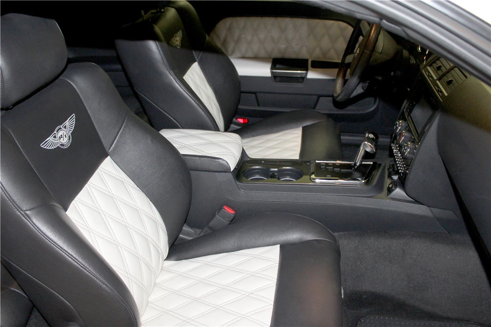 2010 Dodge Challenger 3rd Gen - Image 4 of 5