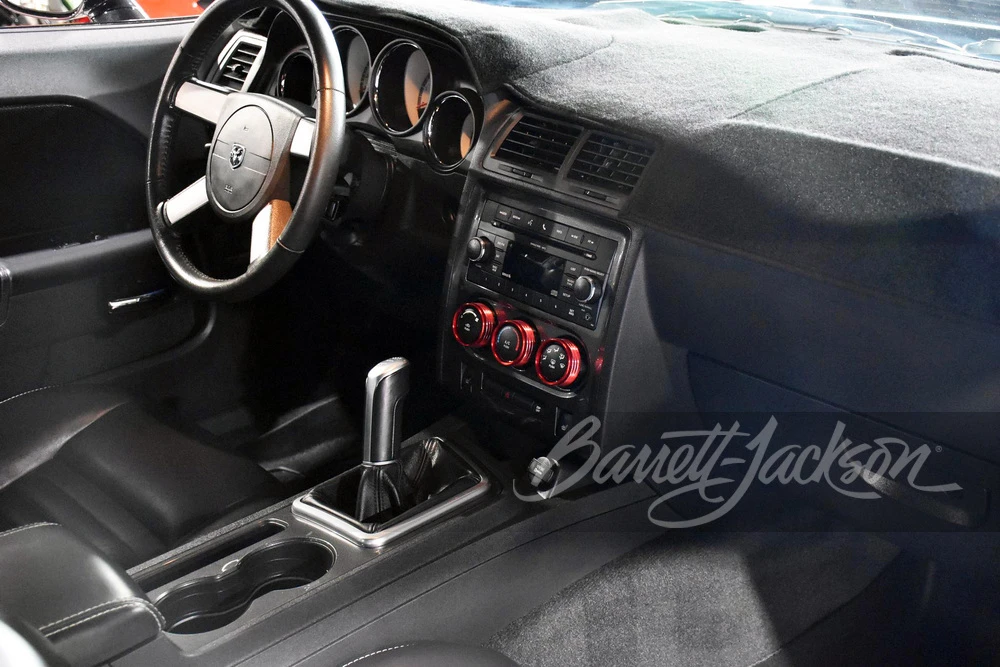 2010 Dodge Challenger 3rd Gen - Image 4 of 7