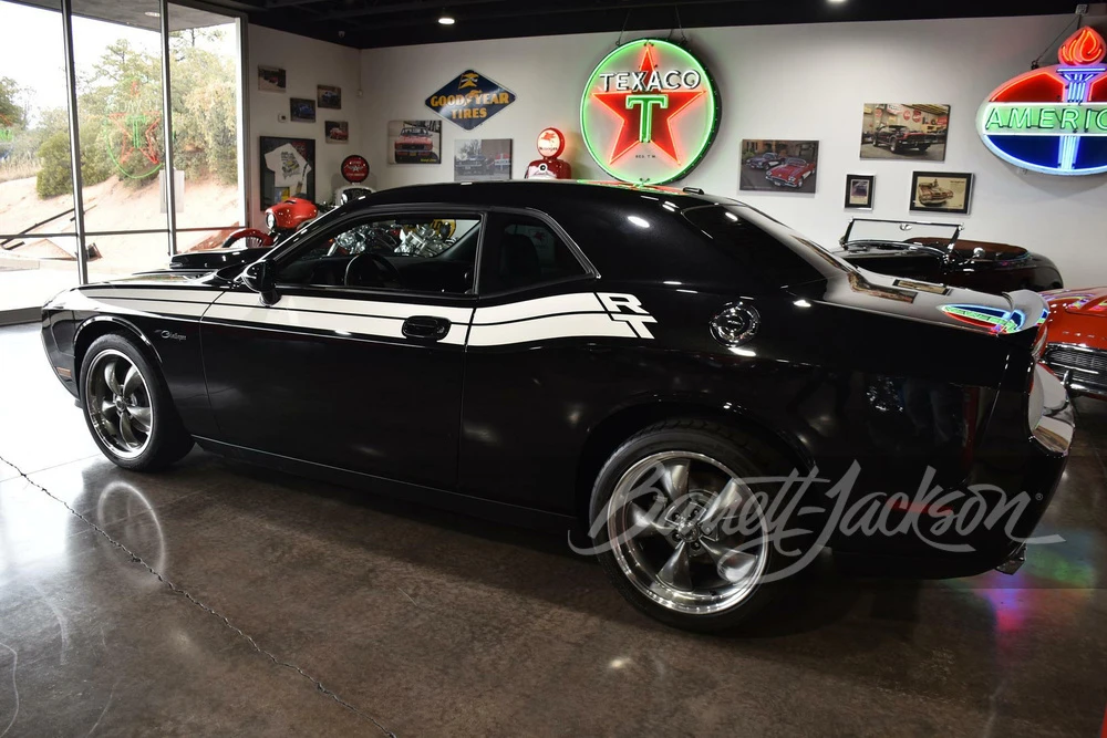 2010 Dodge Challenger 3rd Gen - Image 6 of 7