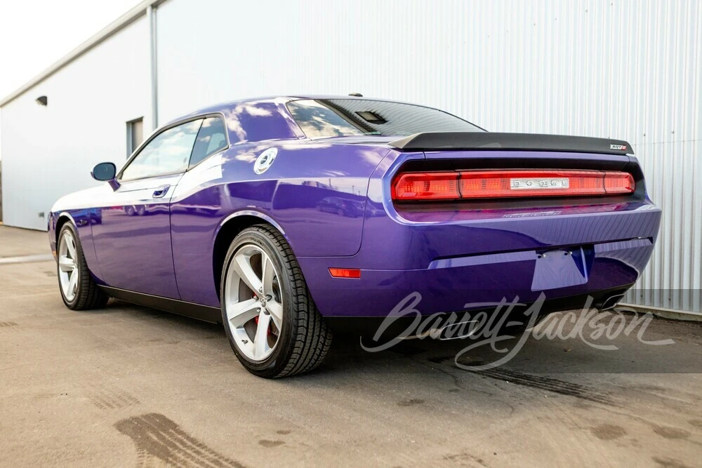 2010 Dodge Challenger SRT8 & 392 3rd Gen - Image 4 of 6