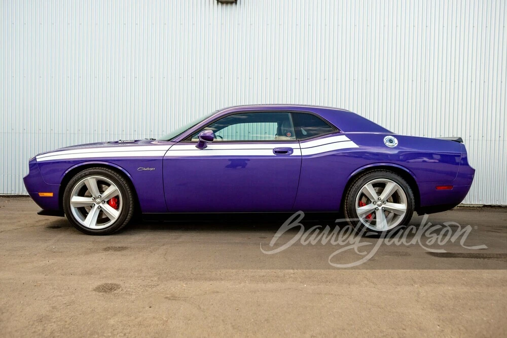 2010 Dodge Challenger SRT8 & 392 3rd Gen - Image 6 of 6