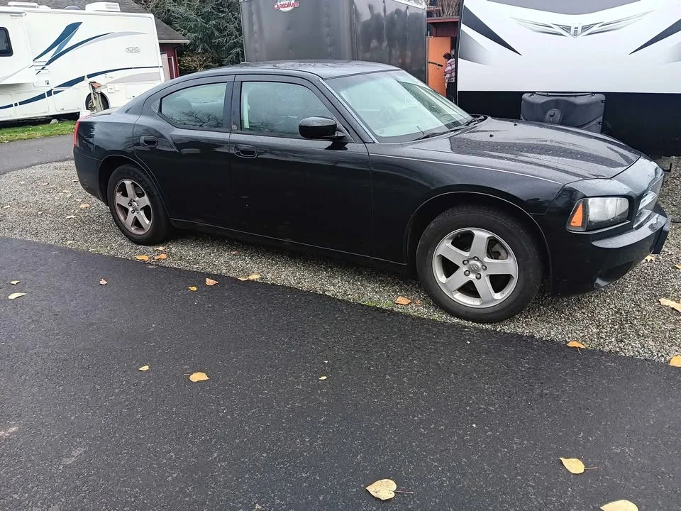 2010 Dodge Charger 6th Gen - Image 2 of 5