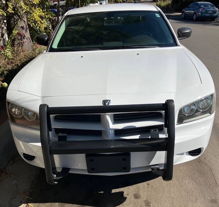 2010 Dodge Charger 6th Gen - Image 2 of 3