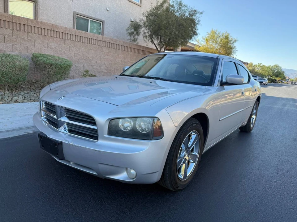 2010 Dodge Charger 6th Gen - Image 2 of 12