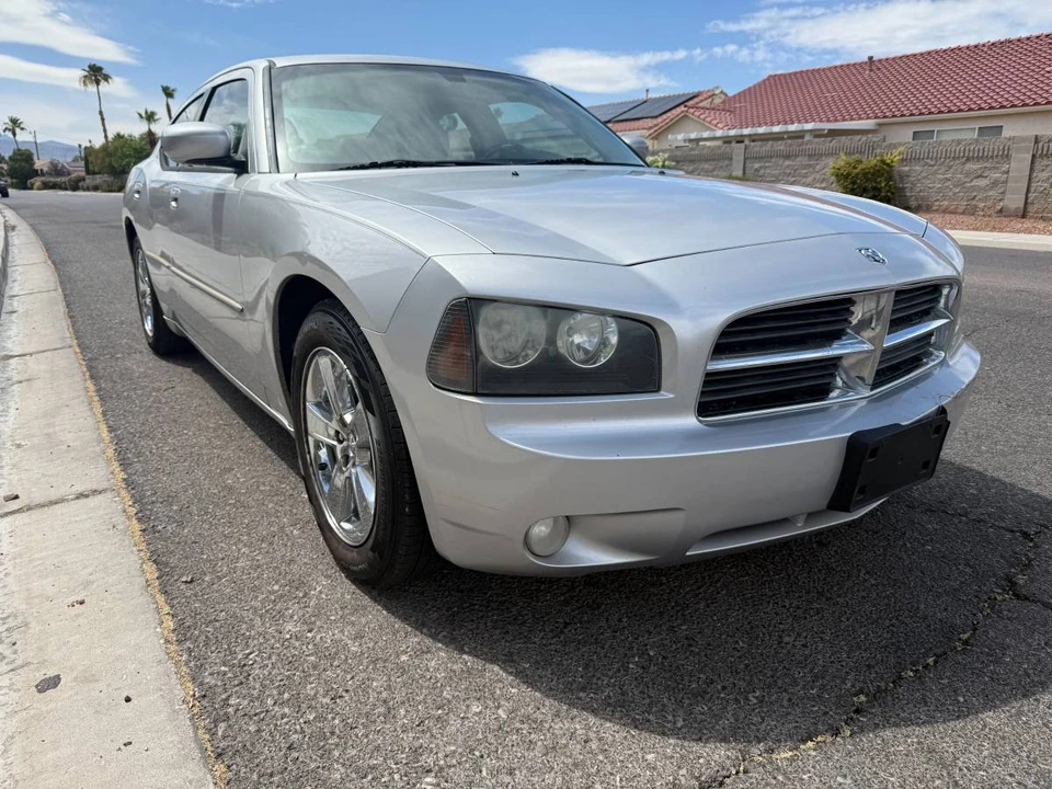 2010 Dodge Charger 6th Gen - Image 2 of 14
