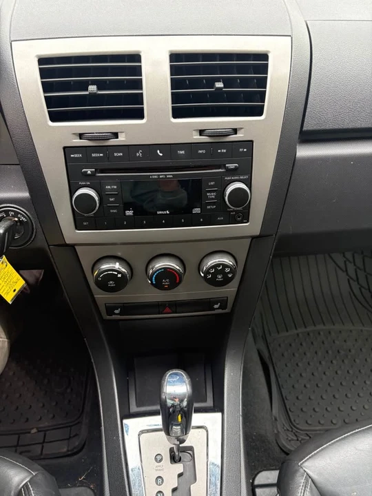 2010 Dodge Avenger Sedan - Image 18 of 19