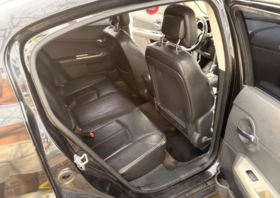 2010 Dodge Avenger Sedan - Image 4 of 10