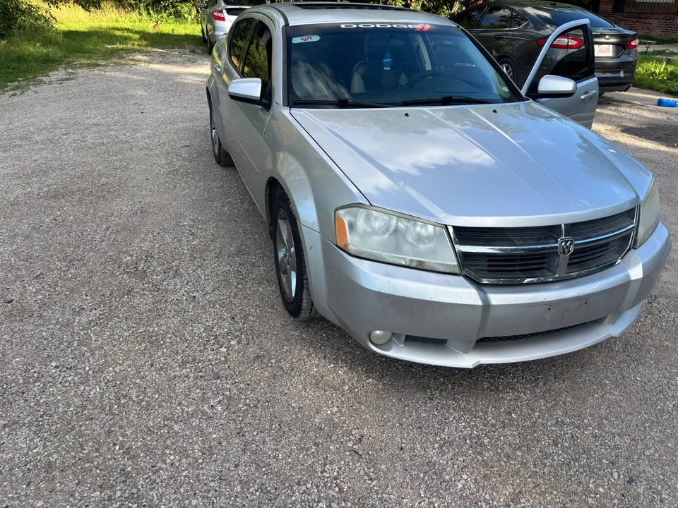 2010 Dodge Avenger Sedan - Image 5 of 11