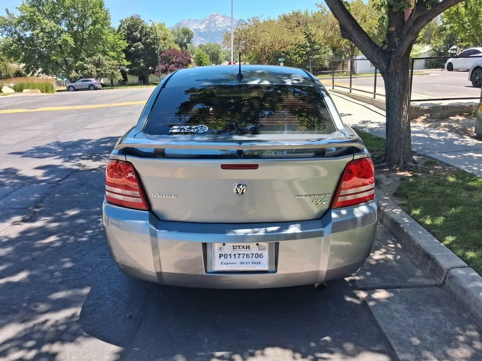 2010 Dodge Avenger Sedan - Image 7 of 20