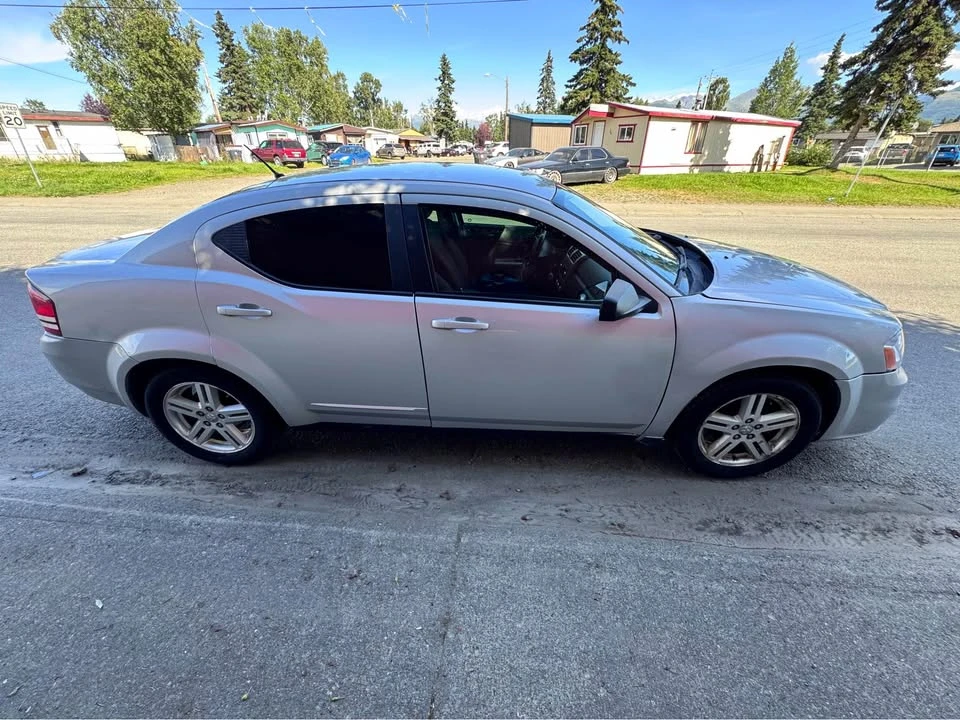 2010 Dodge Avenger Sedan - Image 5 of 11