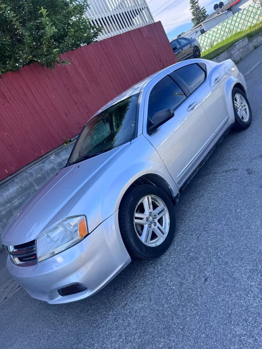 2010 Dodge Avenger Sedan - Image 7 of 11