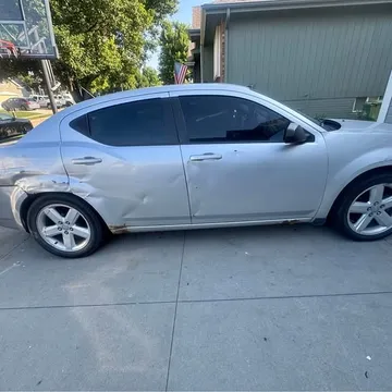 2010 Dodge Avenger SE Sedan 4D