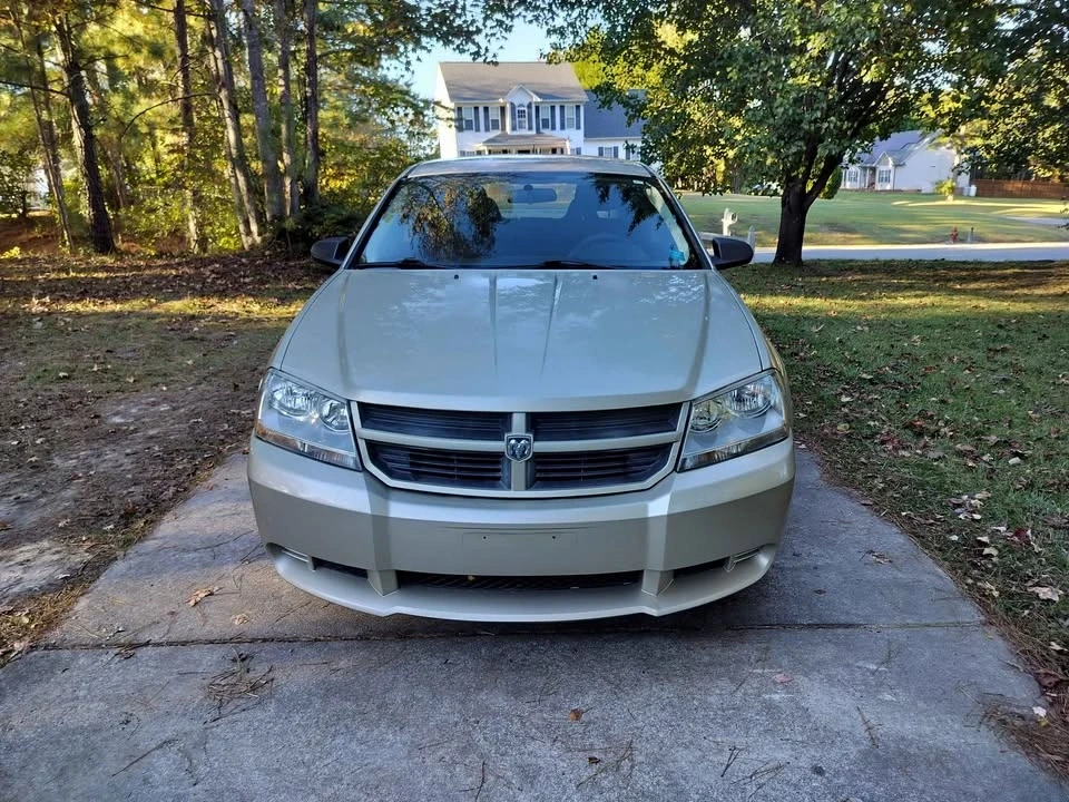 2010 Dodge Avenger Sedan - Image 3 of 12