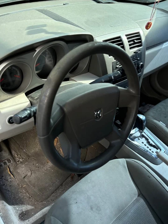 2010 Dodge Avenger Sedan - Image 5 of 7