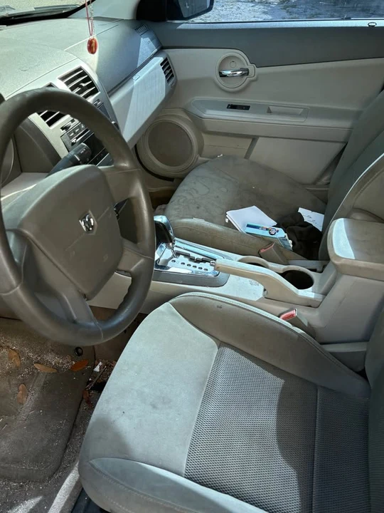 2010 Dodge Avenger Sedan - Image 4 of 7