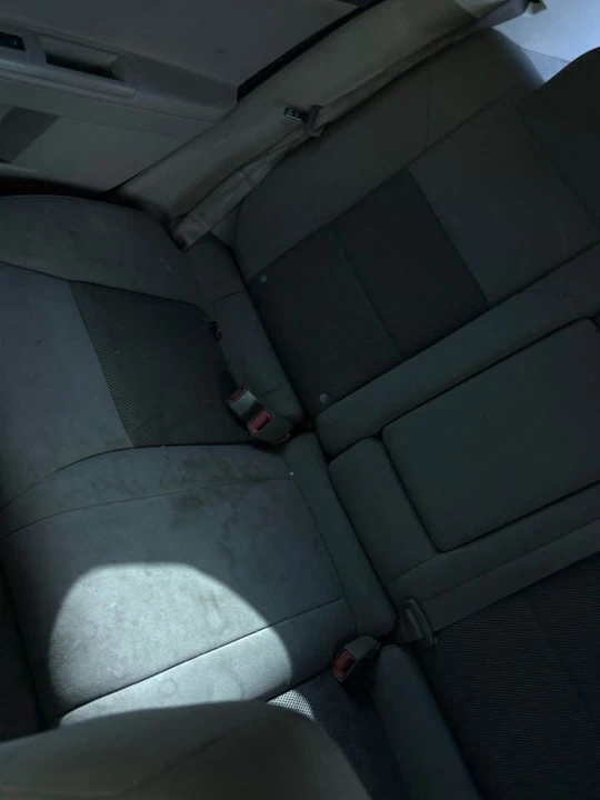 2010 Dodge Avenger Sedan - Image 6 of 7