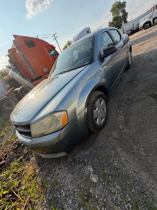 2010 Dodge Avenger Sedan - Image 9 of 10