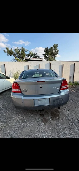 2010 Dodge Avenger Sedan - Image 6 of 10
