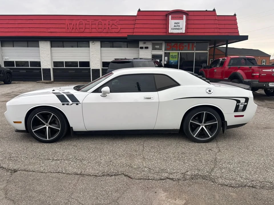 2010 Dodge Challenger 3rd Gen - Image 2 of 12