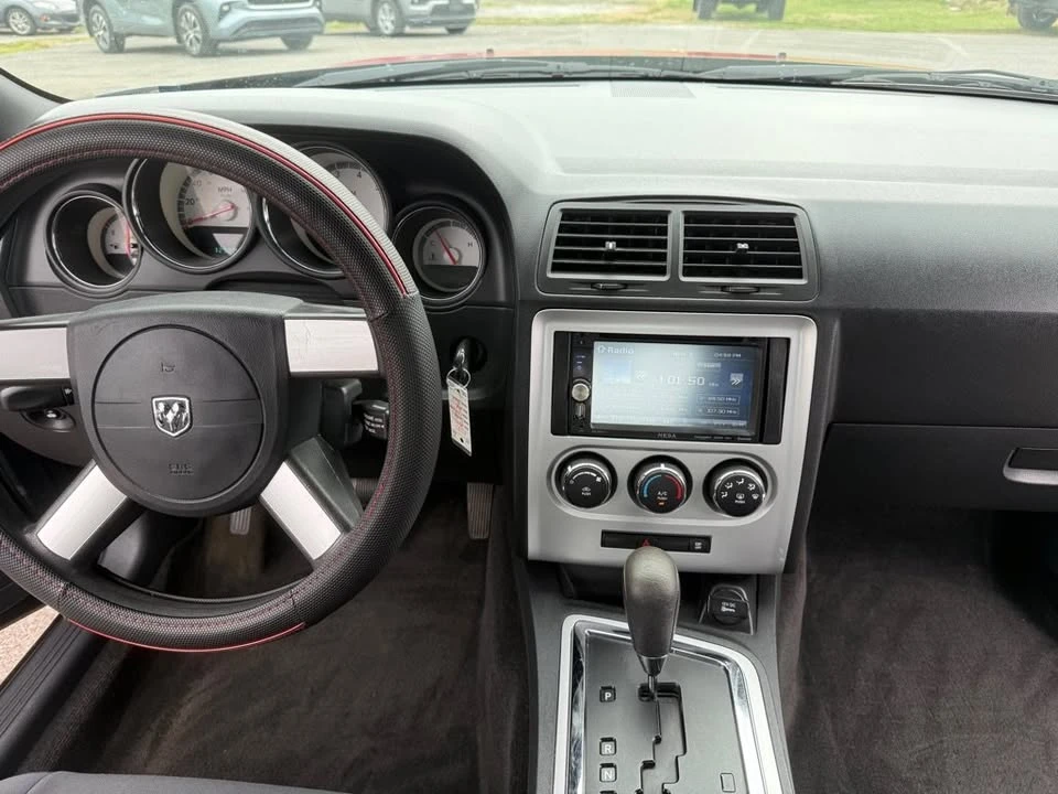 2010 Dodge Challenger 3rd Gen - Image 11 of 12