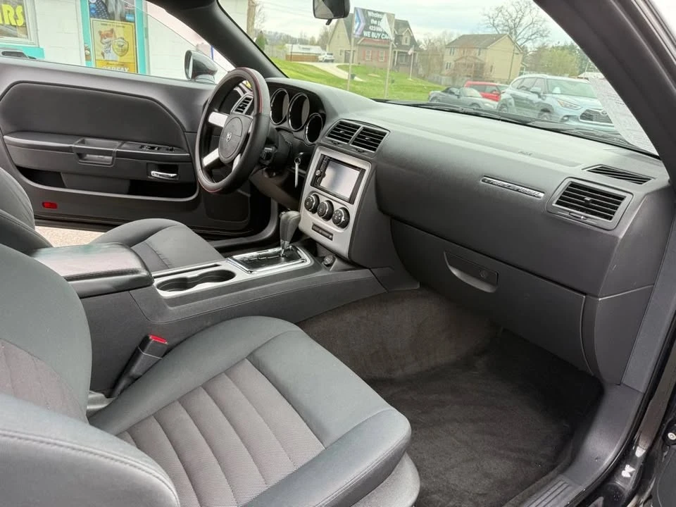 2010 Dodge Challenger 3rd Gen - Image 10 of 12
