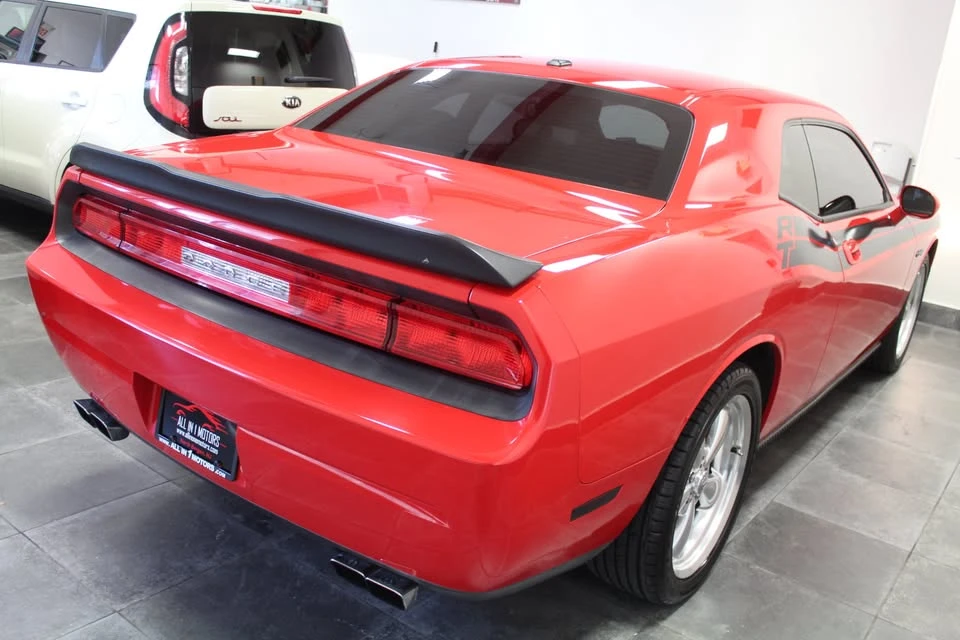 2010 Dodge Challenger 3rd Gen - Image 4 of 20