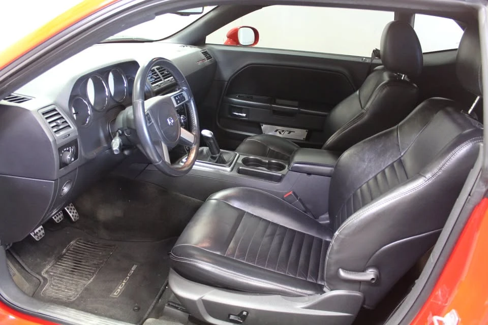 2010 Dodge Challenger 3rd Gen - Image 9 of 20