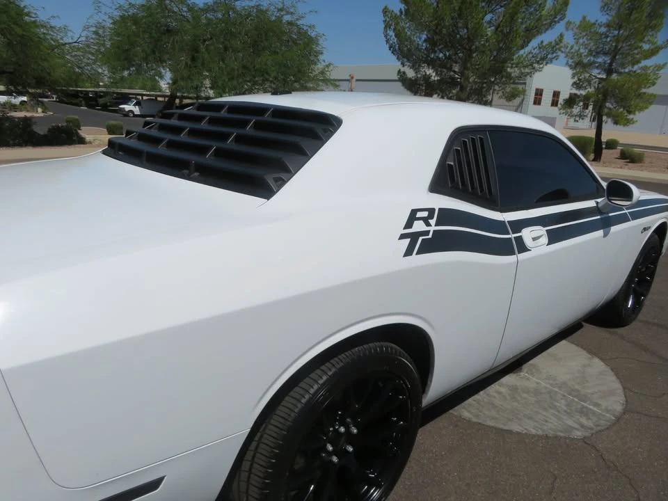 2010 Dodge Challenger 3rd Gen - Image 15 of 20