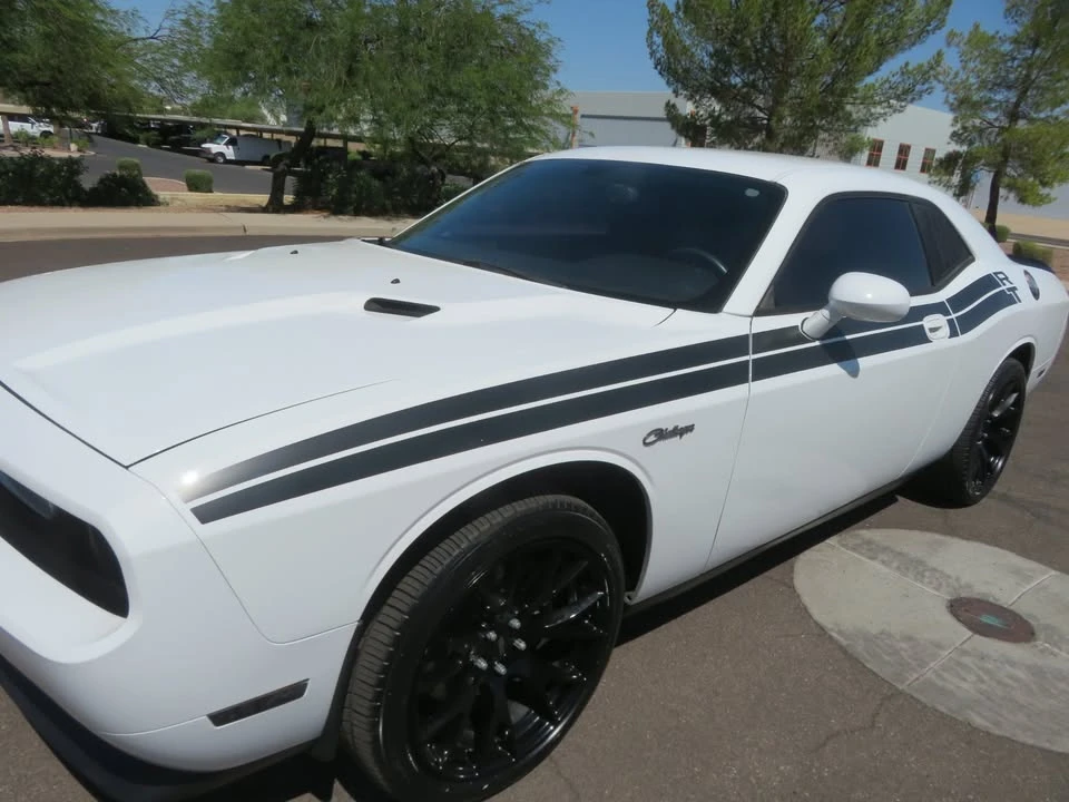 2010 Dodge Challenger 3rd Gen - Image 5 of 20