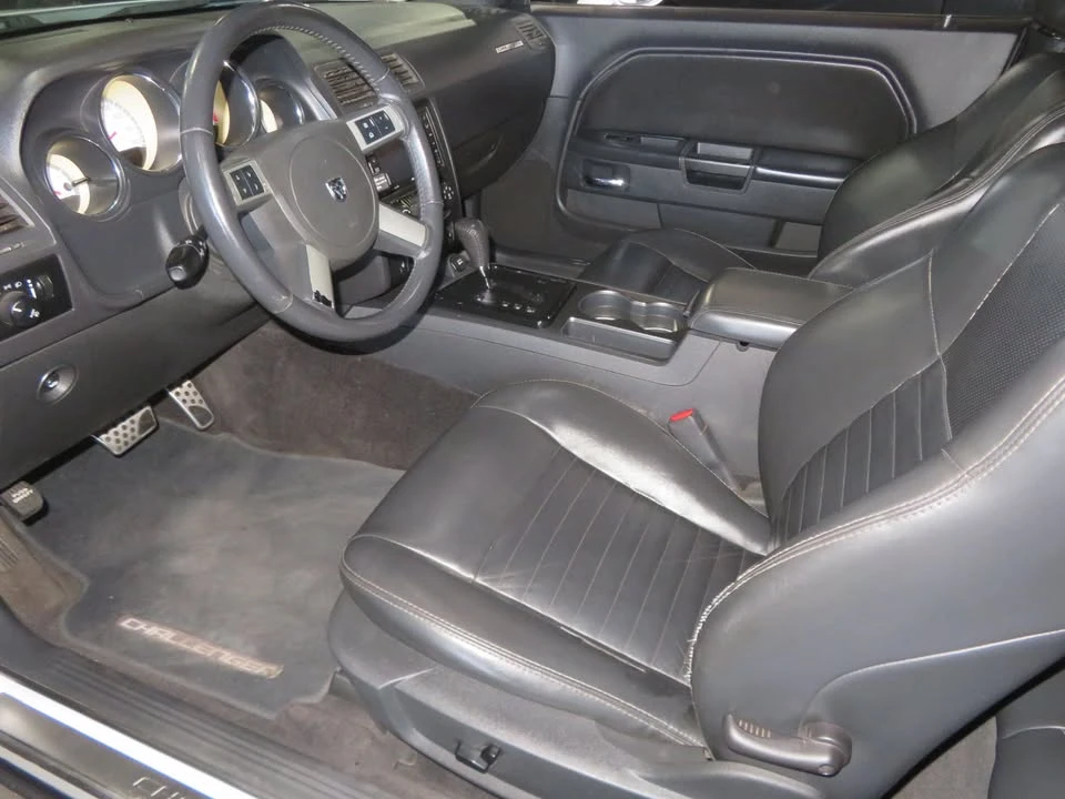 2010 Dodge Challenger 3rd Gen - Image 18 of 20