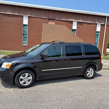 2010 Dodge Caravan Passenger SXT Minivan 4D