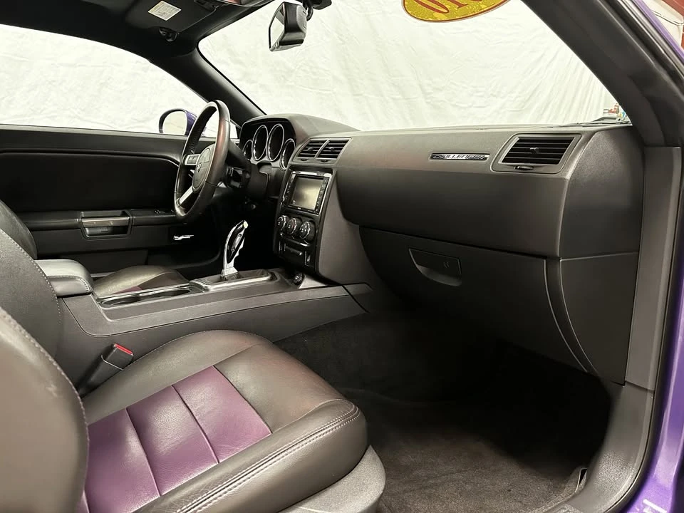 2010 Dodge Challenger 3rd Gen - Image 15 of 20
