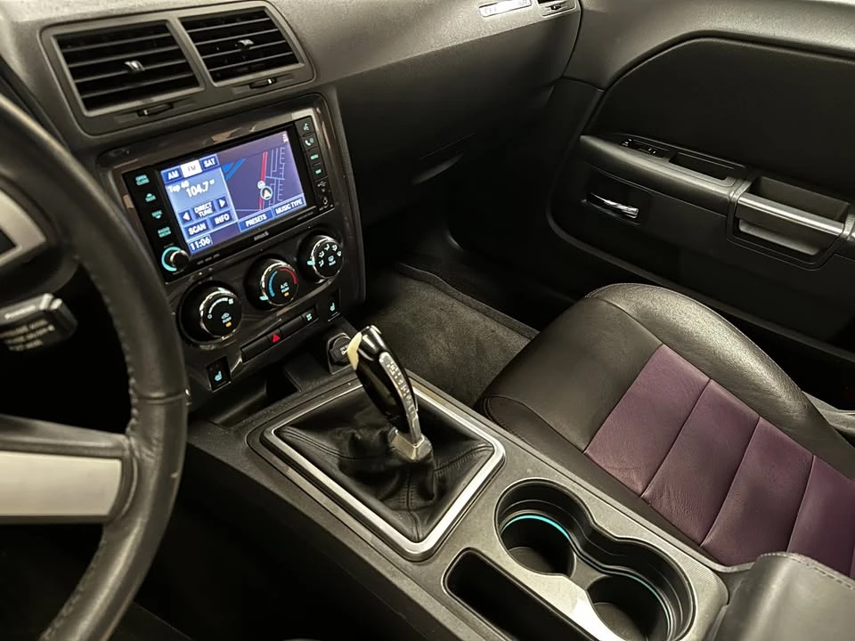 2010 Dodge Challenger 3rd Gen - Image 11 of 20