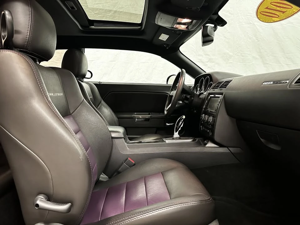 2010 Dodge Challenger 3rd Gen - Image 16 of 20