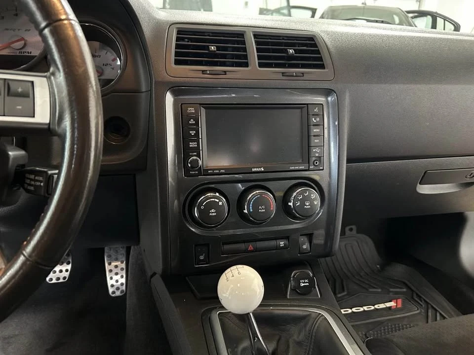 2010 Dodge Challenger 3rd Gen - Image 11 of 14