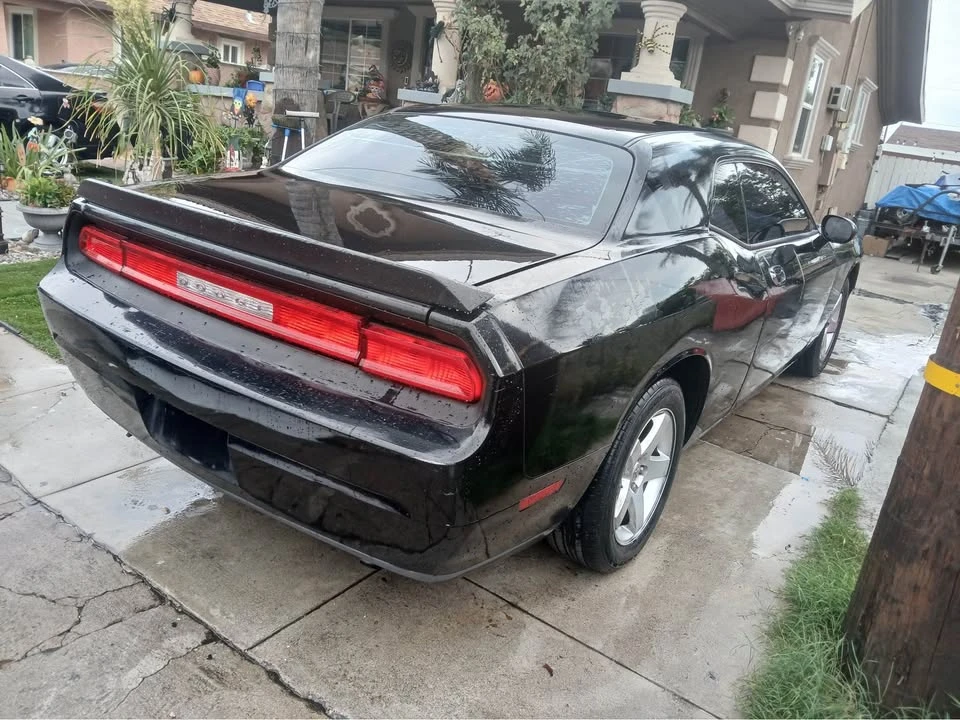 2010 Dodge Challenger 3rd Gen - Image 3 of 6