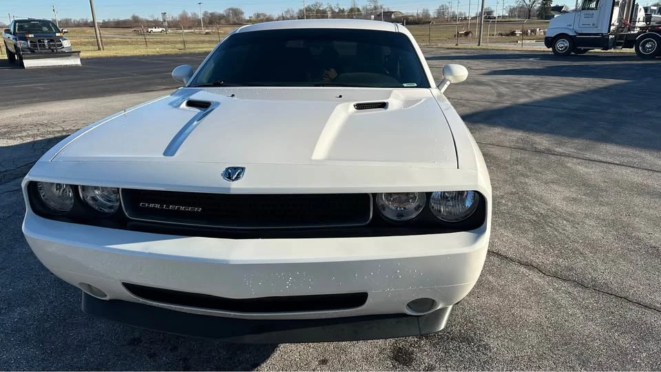 2010 Dodge Challenger 3rd Gen - Image 2 of 10